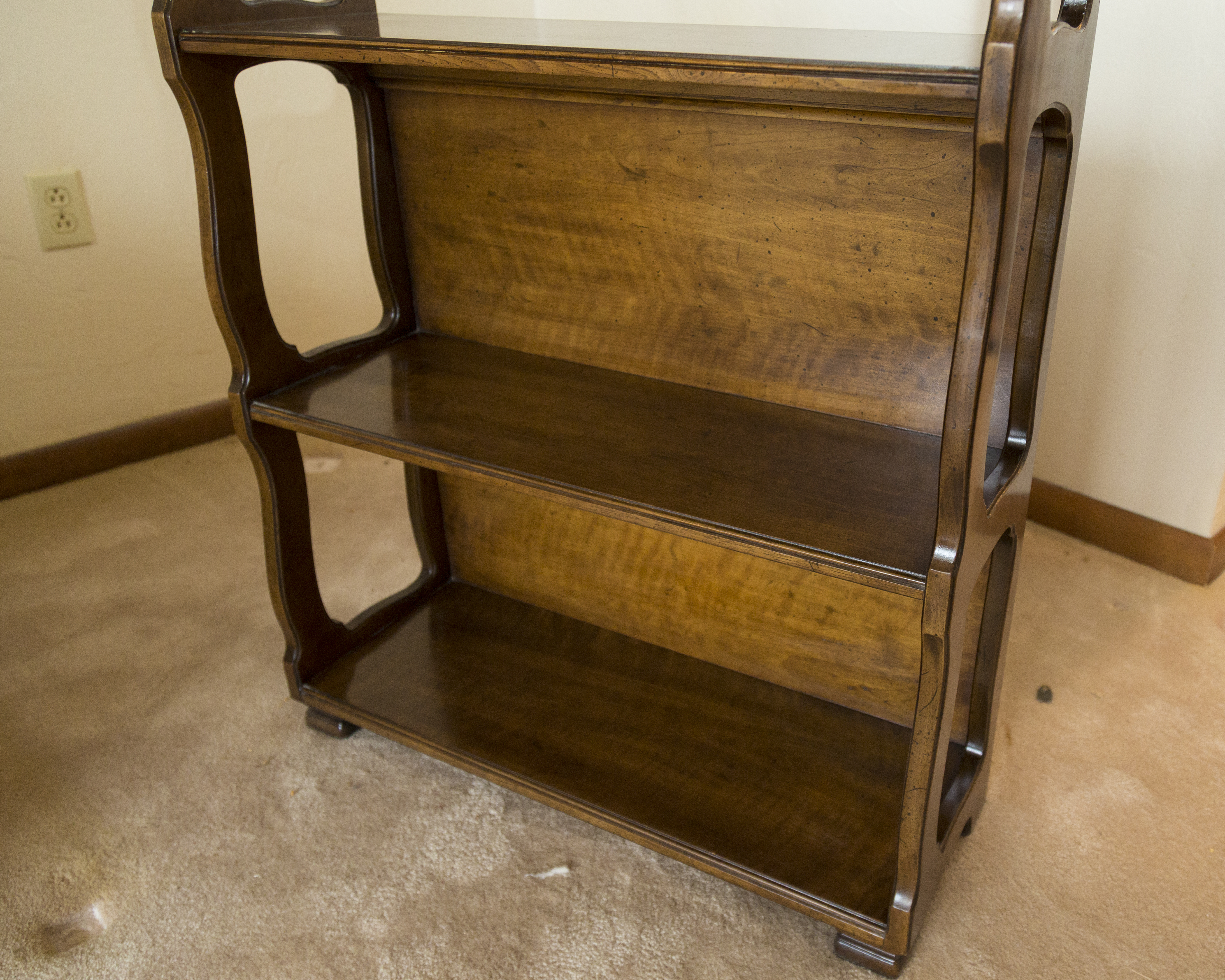 Henredon Seven Tiered Bookshelf EBTH